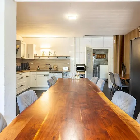 Haus Mit 12 Schlafzimmern, 8 Baeder * Winterberg